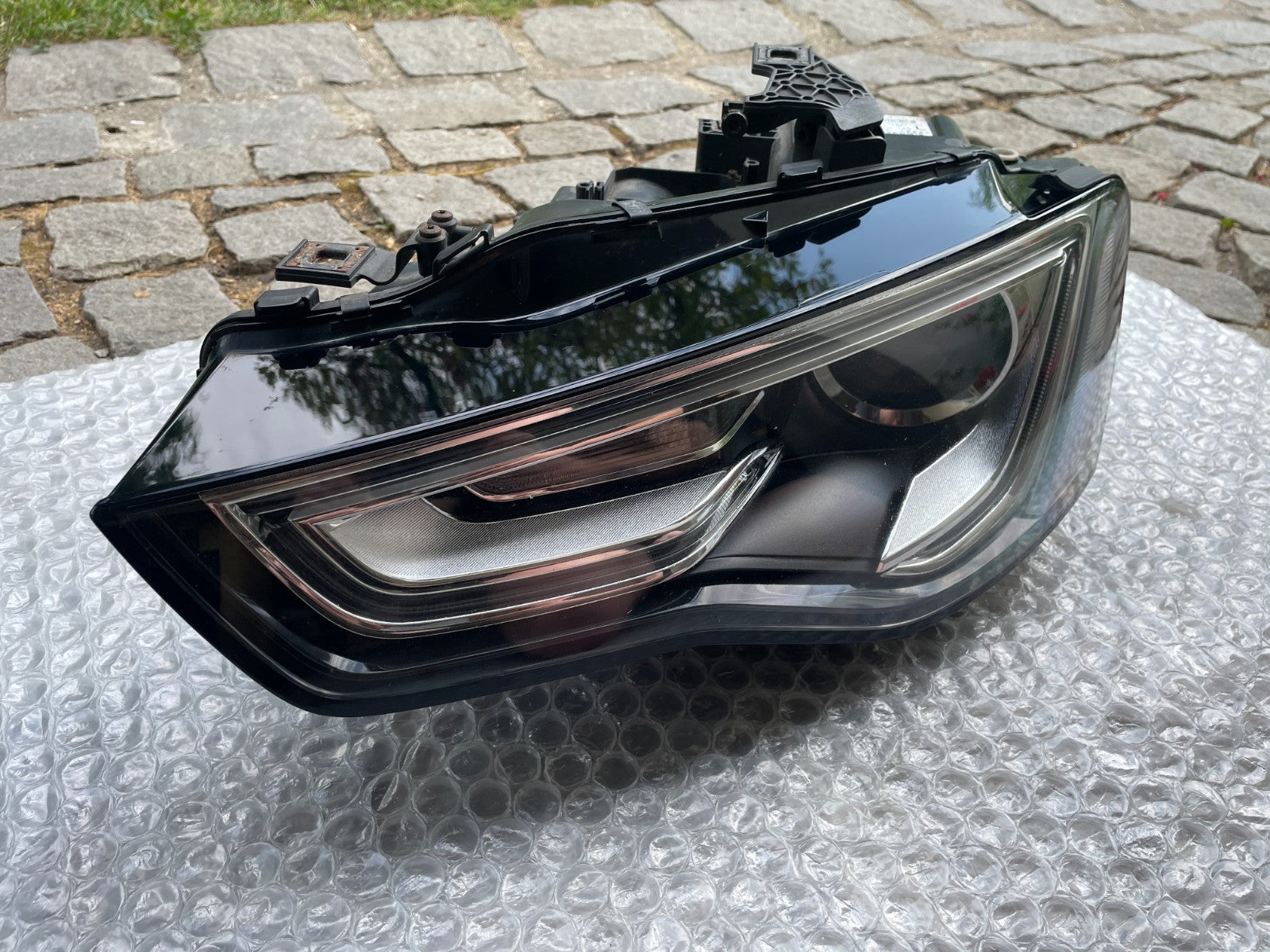 Original Audi A5 8T Xenon Scheinwerfer links 8T0941005C2