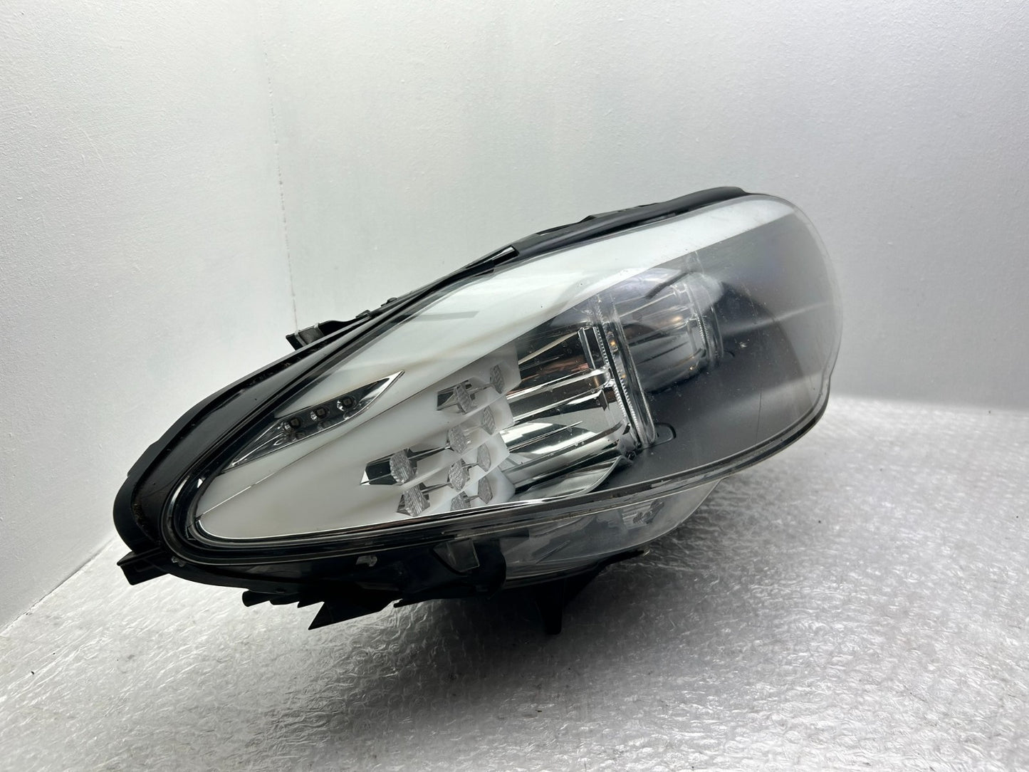 Original BMW 5er F10 F11 Xenon Scheinwerfer rechts 72032522