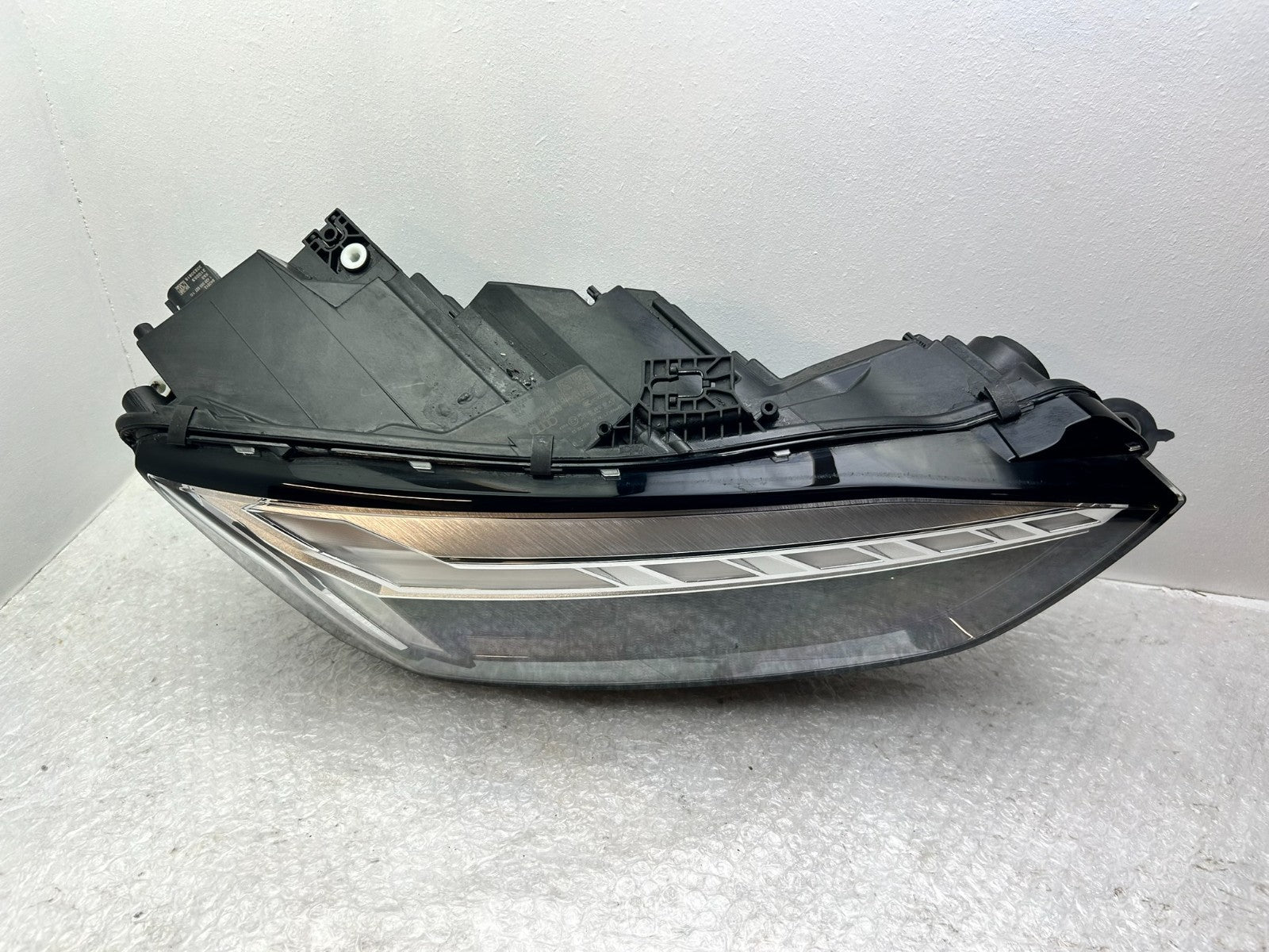 Original Audi A5 8W LED Matrix Scheinwerfer rechts 8W69410403