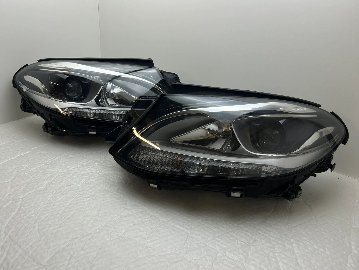 Mercedes GLE W166 Scheinwerfer links A1668201559 A1668201459