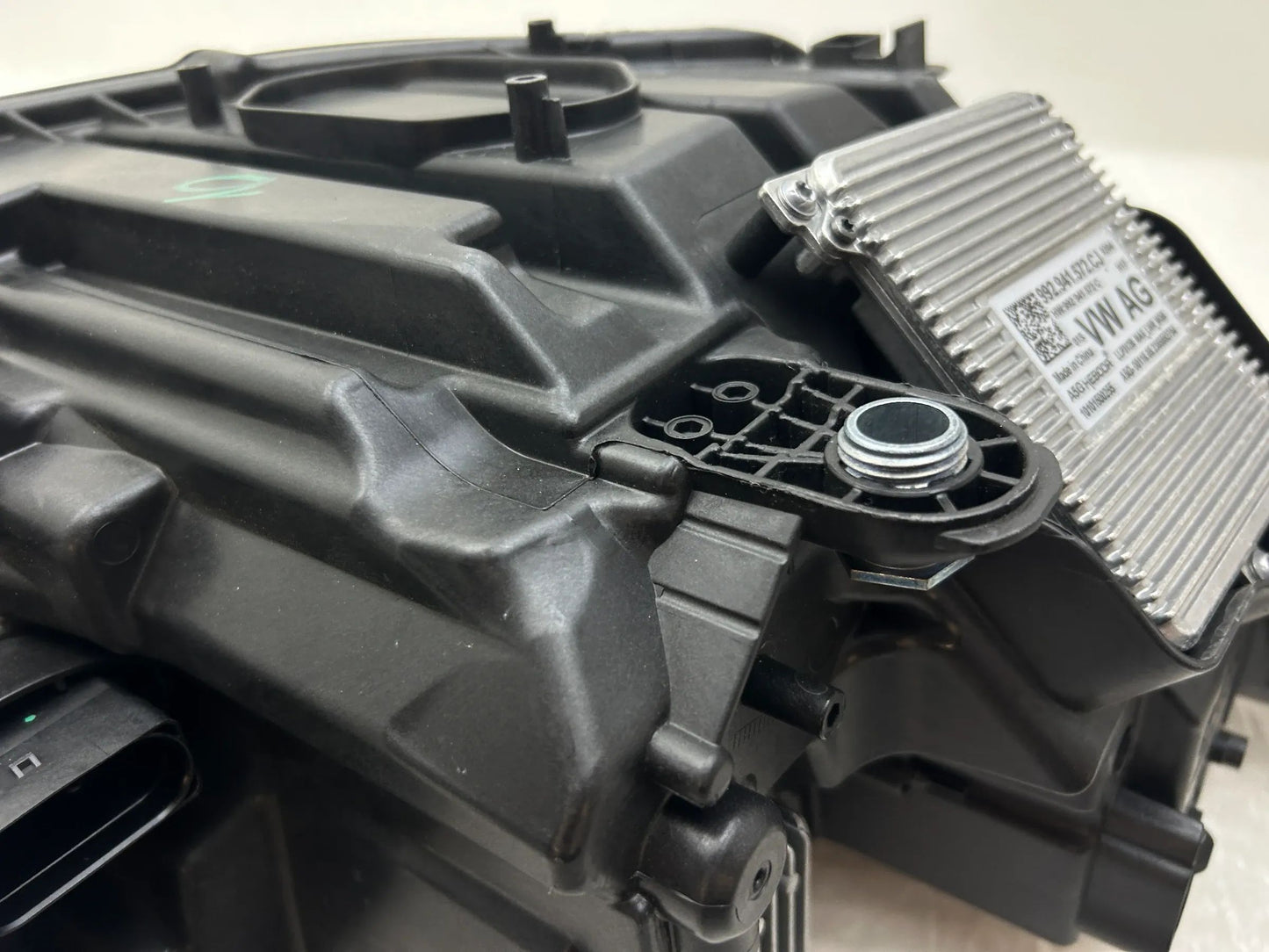 Original Skoda Octavia IV LED Scheinwerfer links 5E4941015B