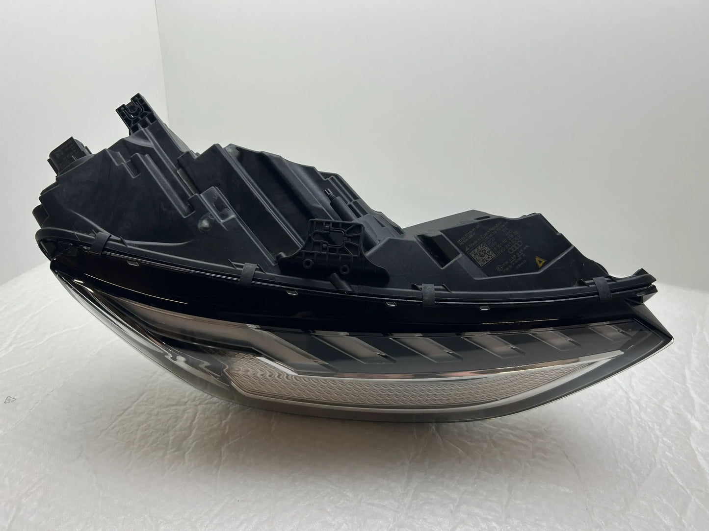 Original Audi A4 B9 8W LED Matrix Scheinwerfer rechts 8W0941036E