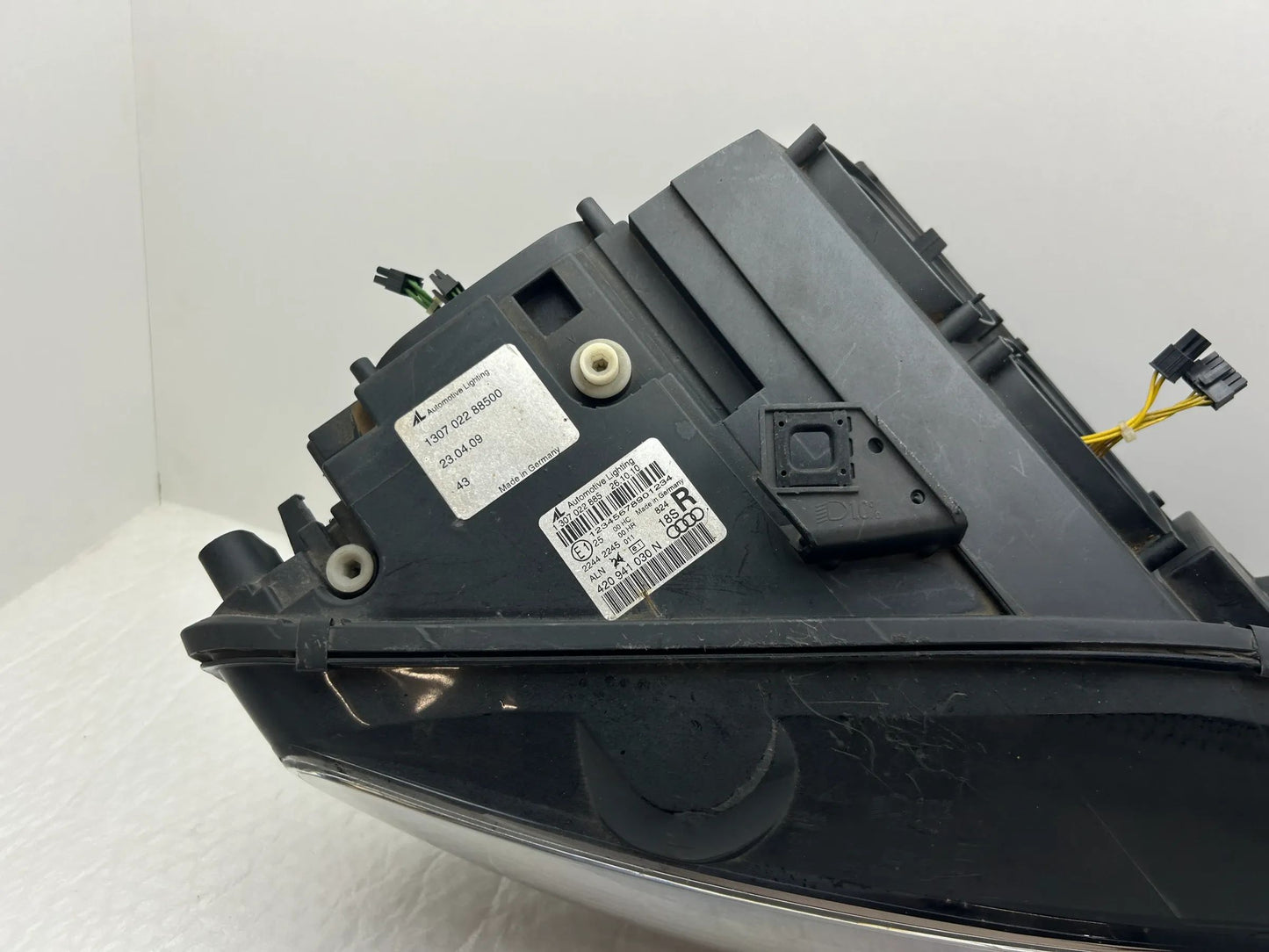Original Audi R8 420 Voll  LED Scheinwerfer rechts 420941030N