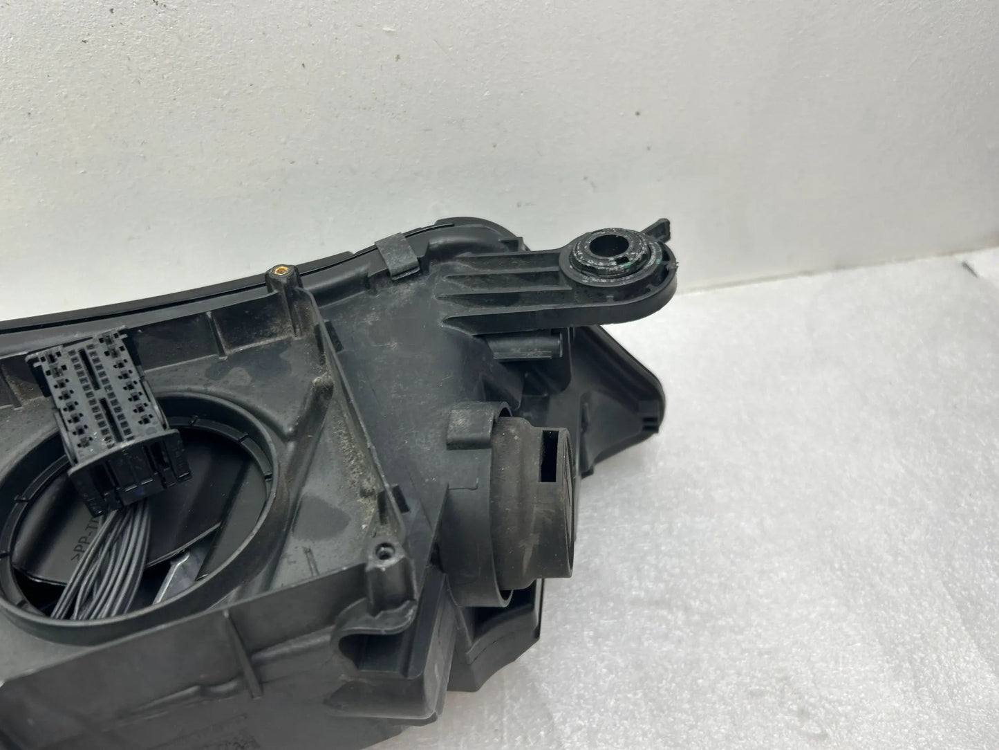Original Audi A4 8W B9 LED Scheinwerfer rechts 8W0941034