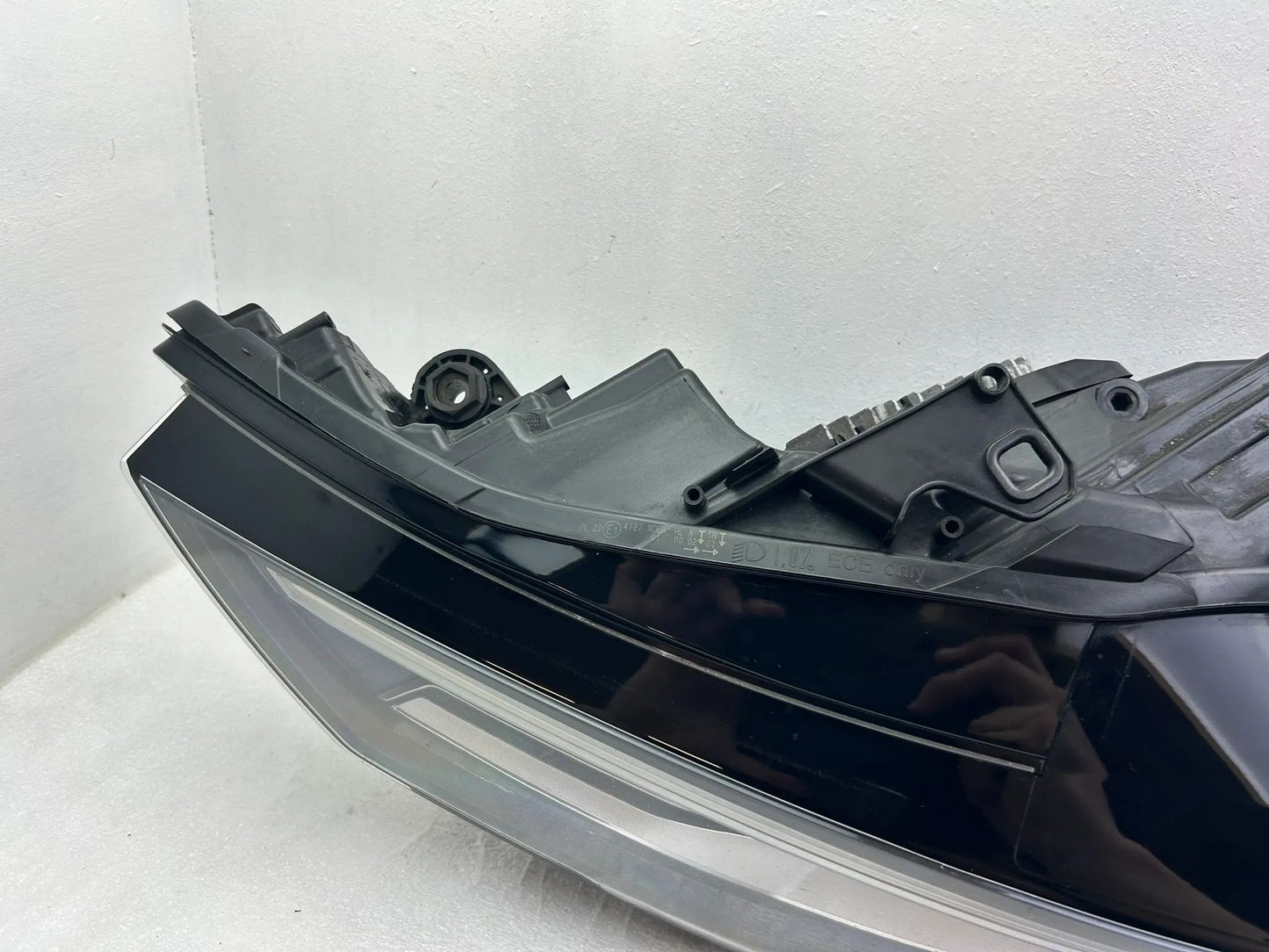Original Audi A6 C8 4K LED Scheinwerfer links 4K0941039