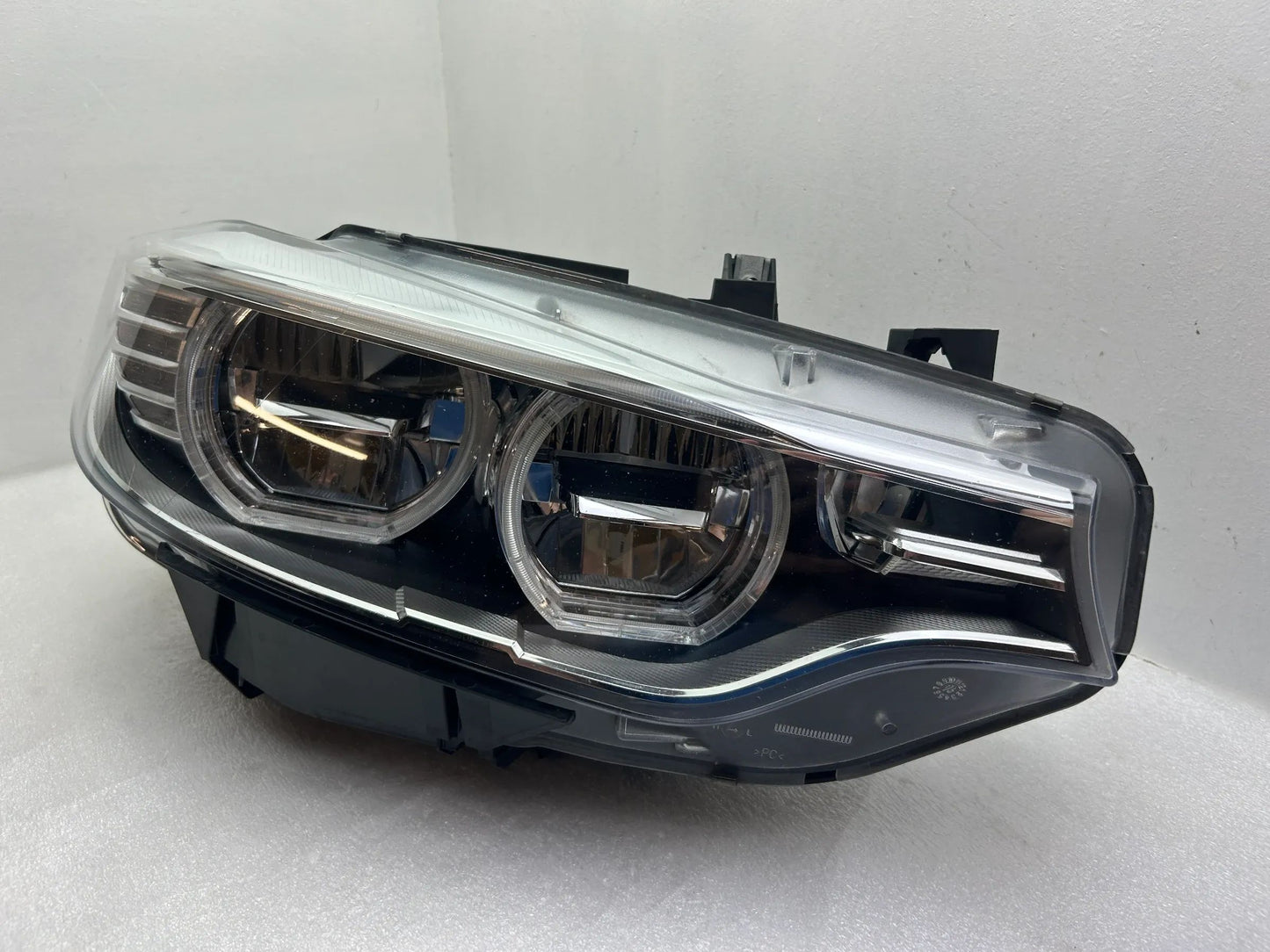 BMW 4er F32 F33 F36 LED Scheinwerfer links rechts 7399109 7399110