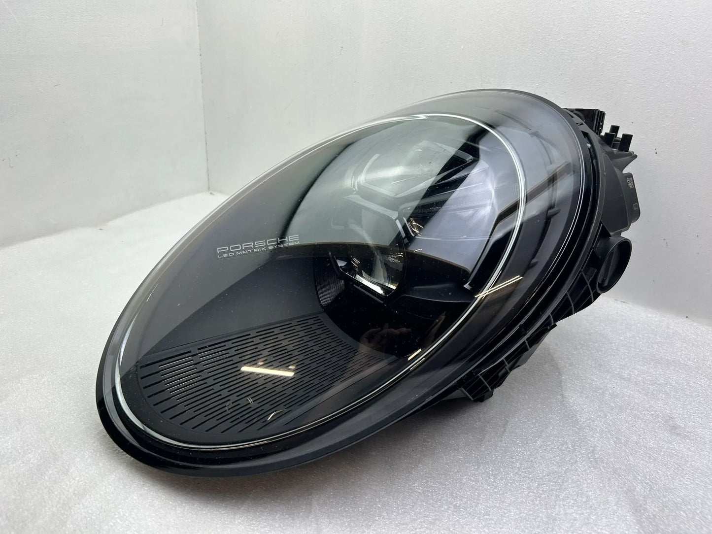 Porsche 992 LED Matrix Scheinwerfer links rechts 9P5941060E