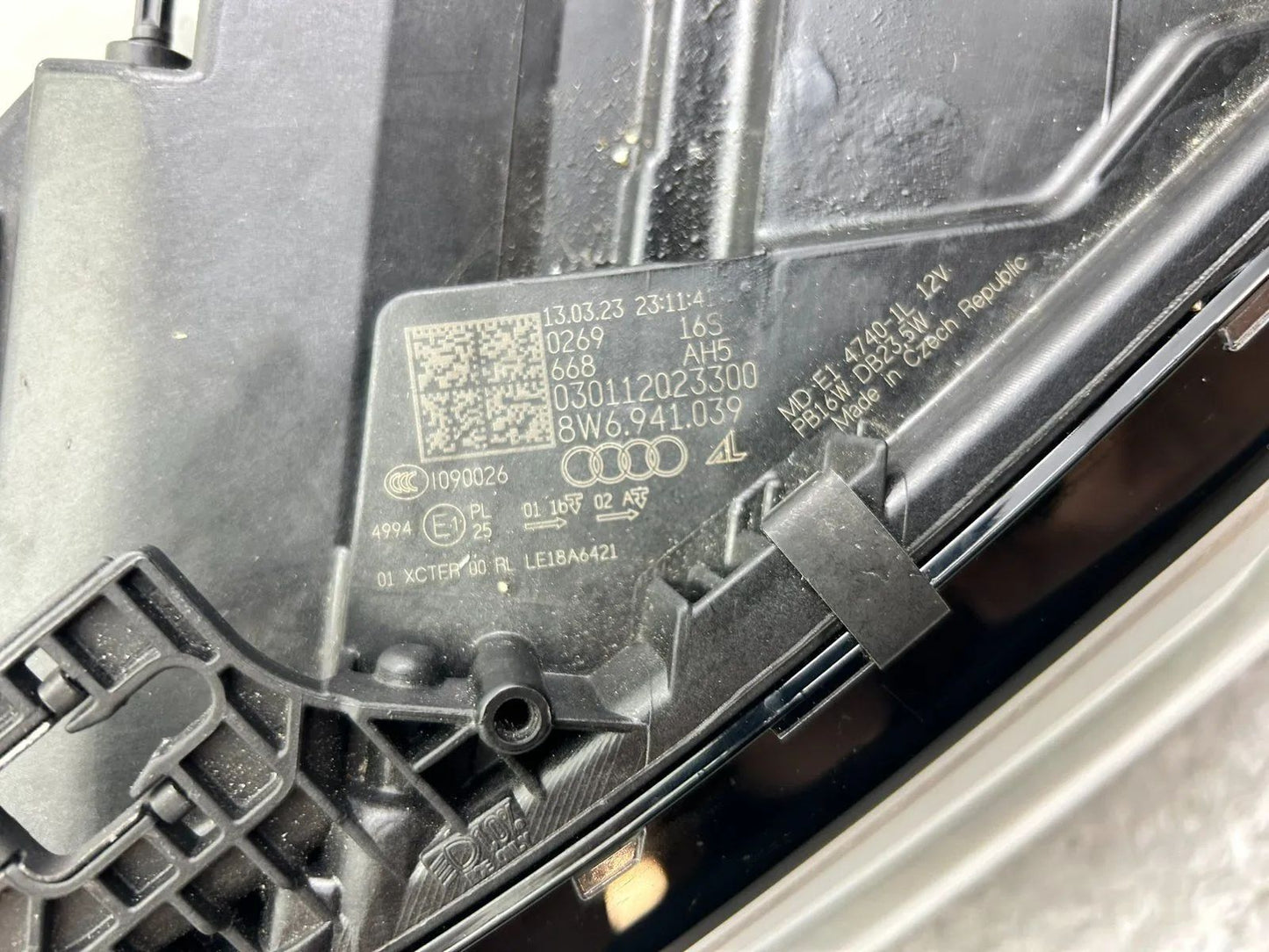 Original Audi A5 8V LED Matrix Scheinwerfer links 8W6941039
