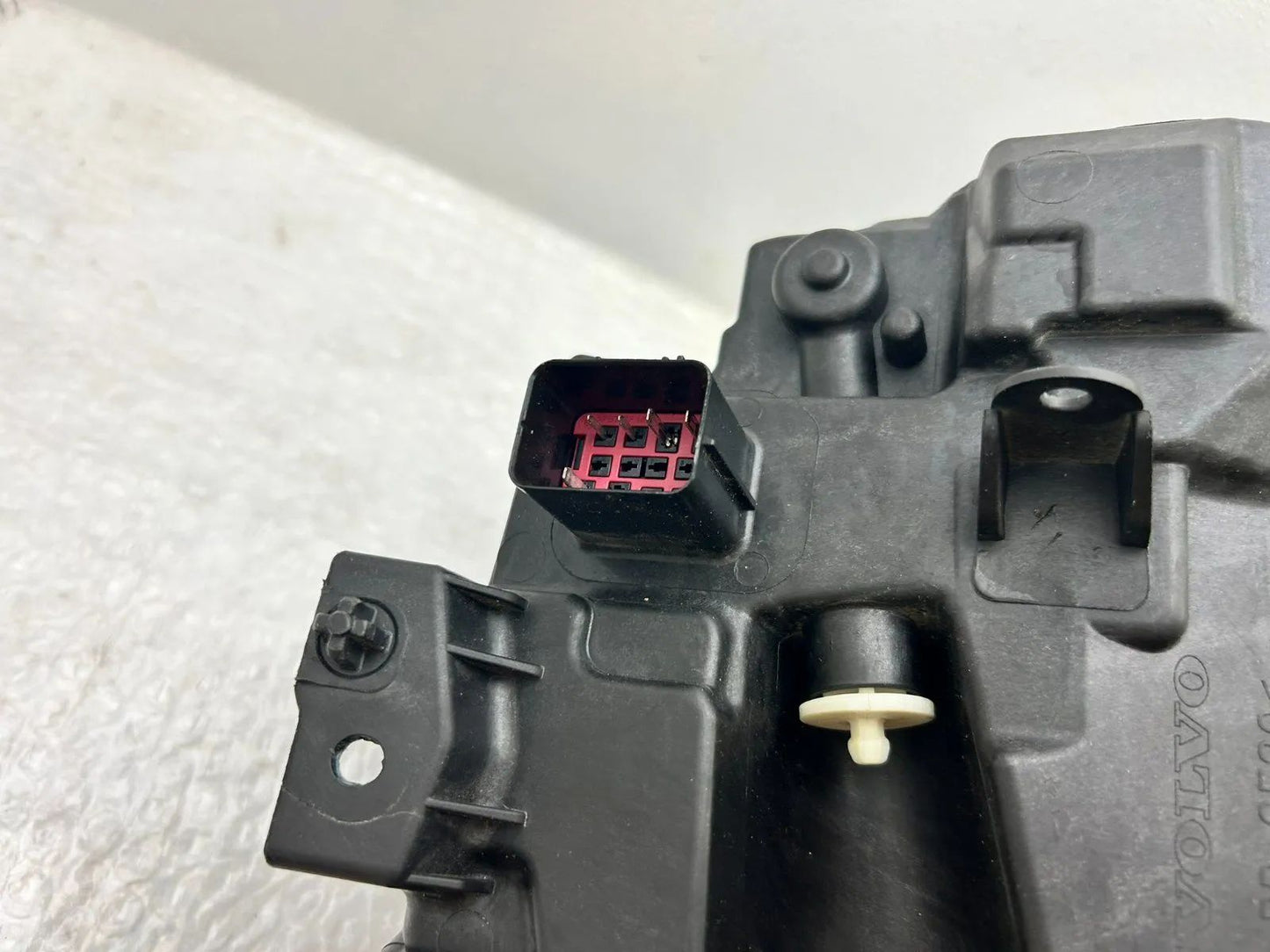 Volvo XC60 II LED Scheinwerfer Frontscheinwerfer rechts 32404710