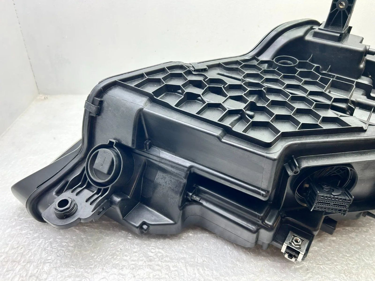 Original Audi e-tron LED Scheinwerfer links 4KE941039D