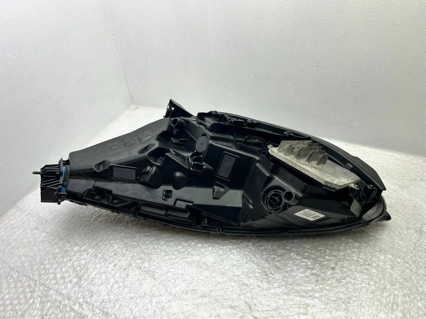 Original Tesla Model 3 LED Scheinwerfer rechts 1077376-00C