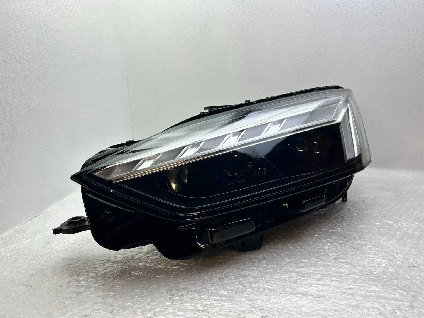 Original Audi A5 8V LED Matrix Scheinwerfer links 8W6941039