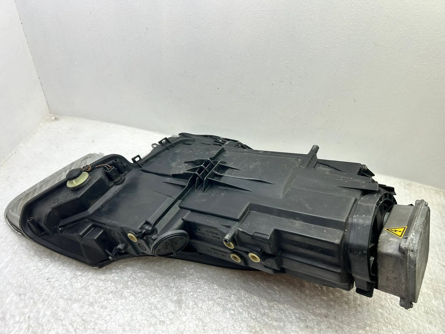 Porsche 911 996 Xenon Scheinwerfer links 99663105701 DEFEKT