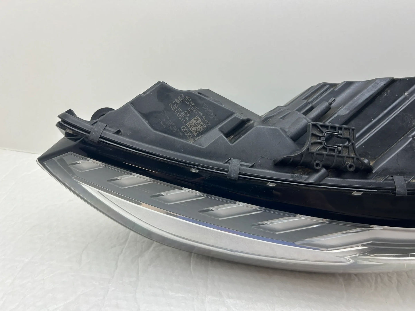 Original Audi A4 8W B9 LED Scheinwerfer links 8W0941033D