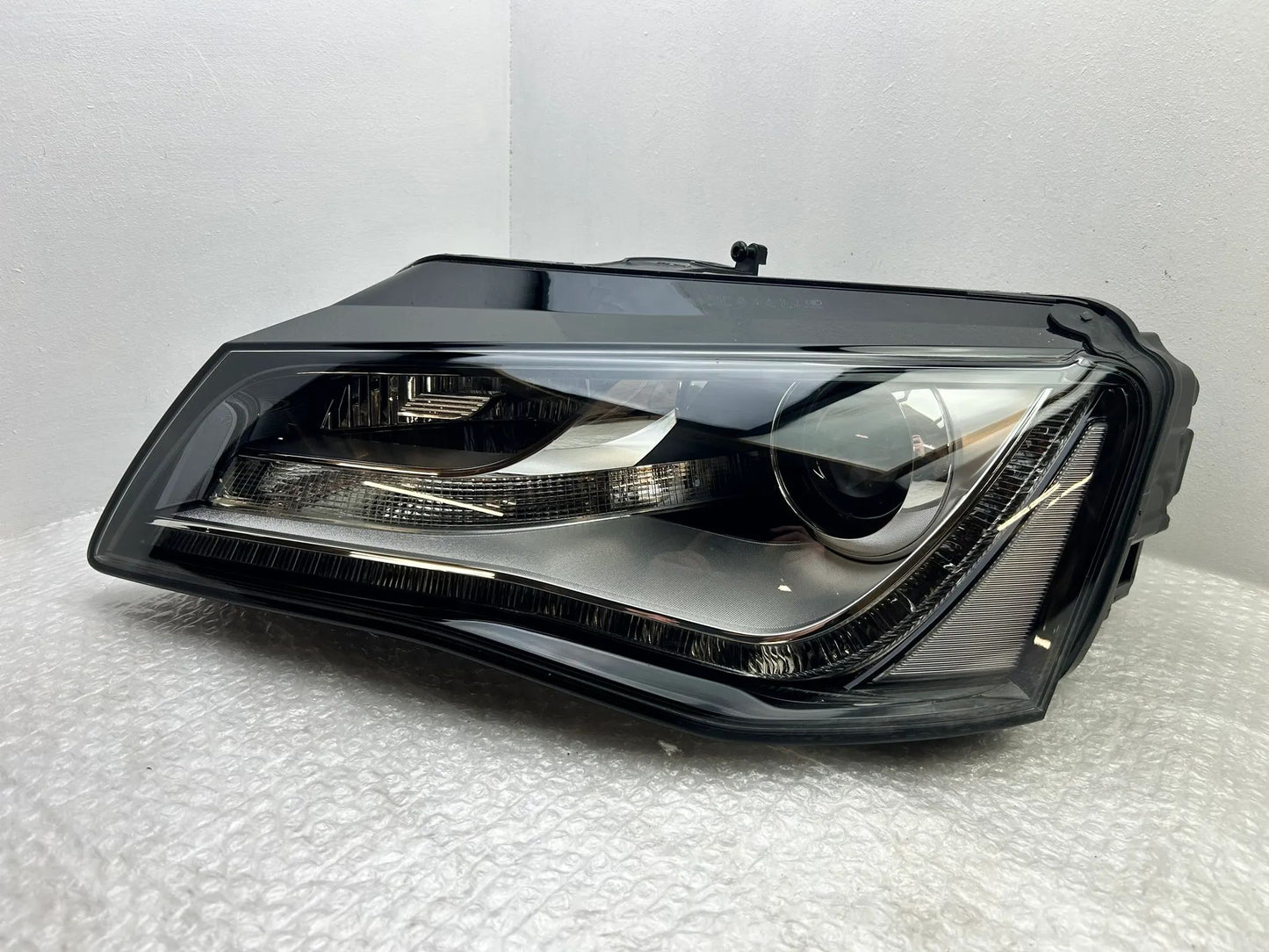 NEU Original Audi A8 4H Xenon Scheinwerfer links 4H0941029AE