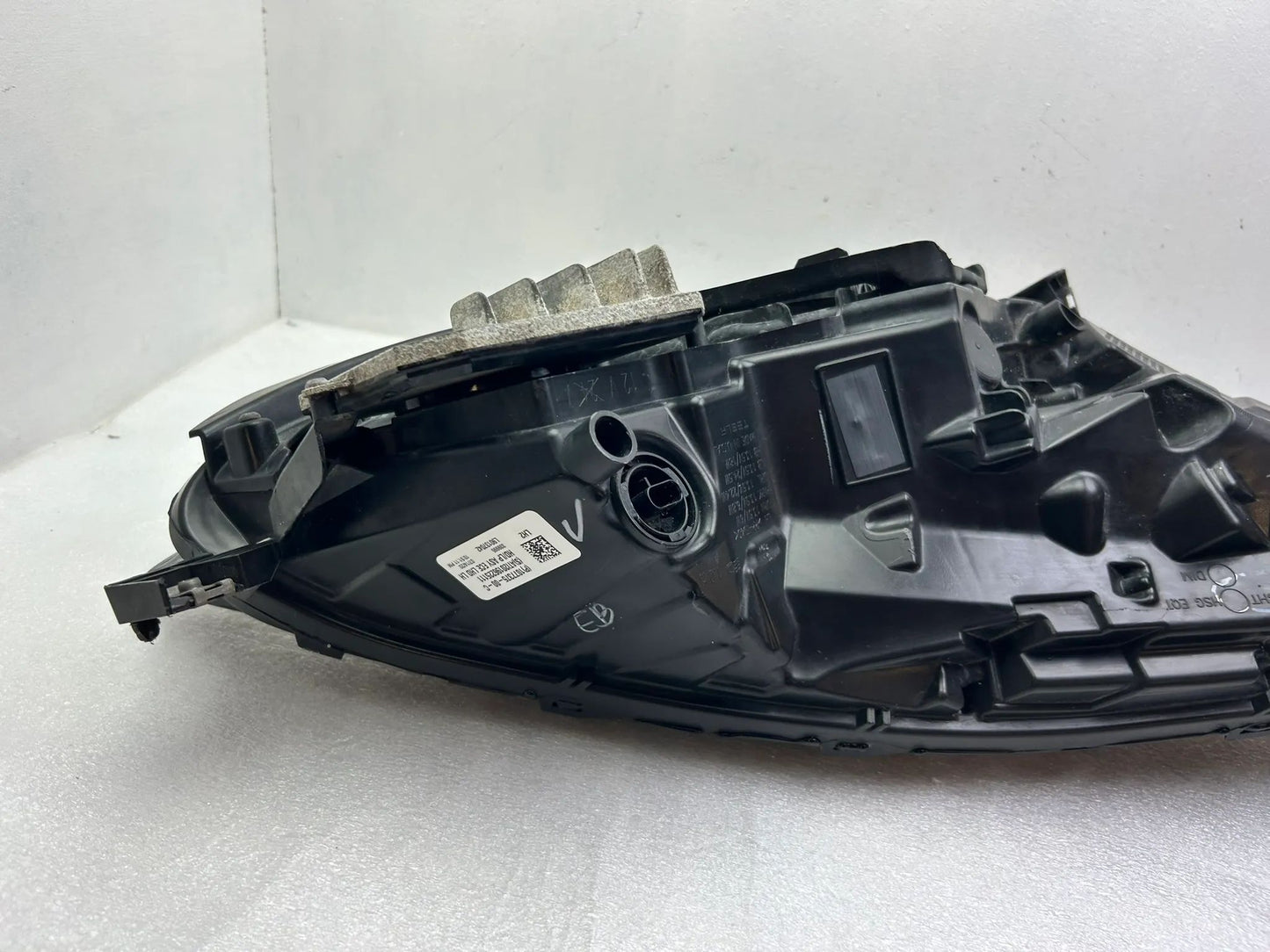 Original Tesla Model 3 LED Scheinwerfer links 1077375-00-C