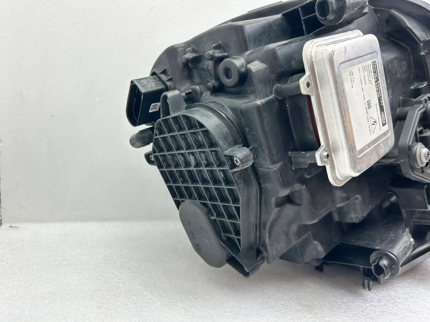 Original Porsche Cayenne Xenon Scheinwerfer rechts 7P5941752F