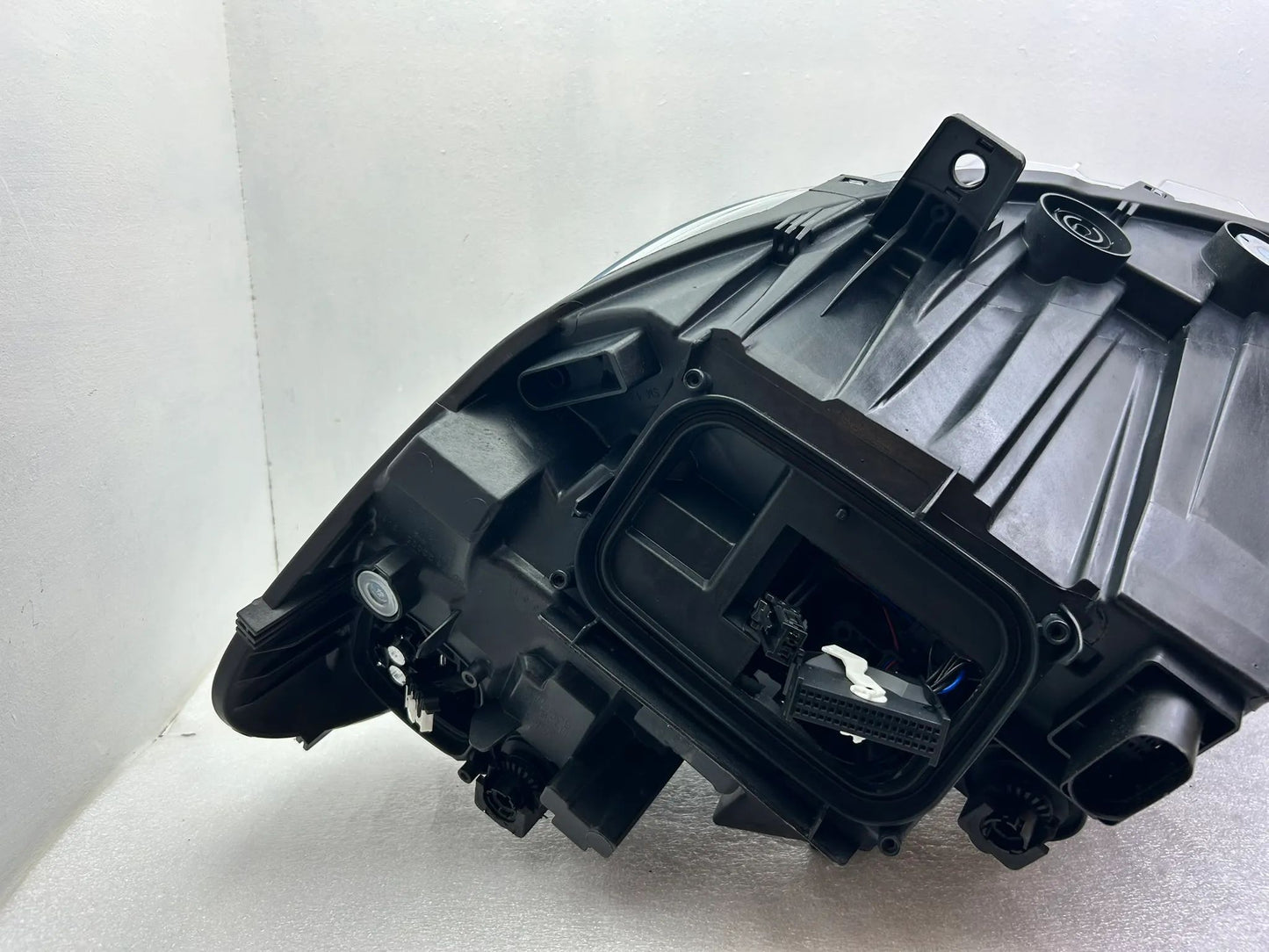 Mercedes Sprinter W910 W907 LED Scheinwerfer rechts A9109067200