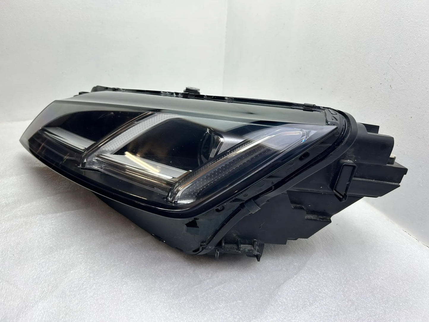 Original Audi TT 8S LED Scheinwerfer links 8S0941035