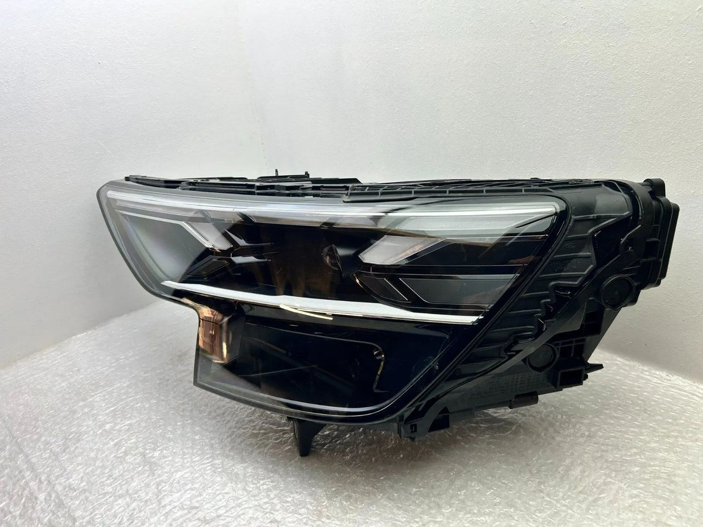 Original Audi Q8 SQ8 LED Matrix Scheinwerfer links 4M8941039