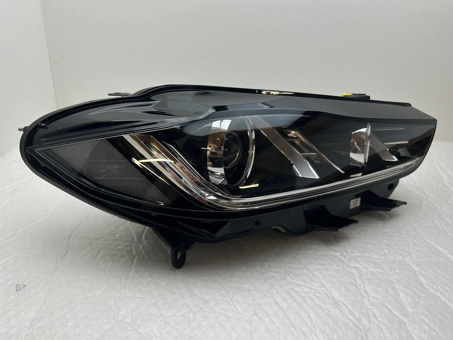 Original Jaguar XE Xenon Scheinwerfer rechts GX73-13W029-EG