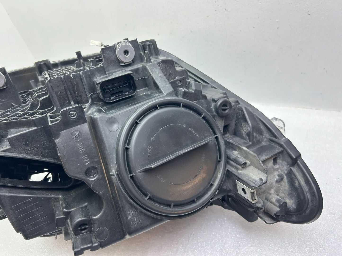 Original BMW 1er F20 F21 Xenon Scheinwerfer links 7229677