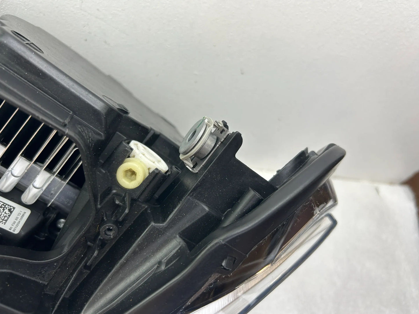 Original BMW X2 F39 LED Scheinwerfer links 8738185