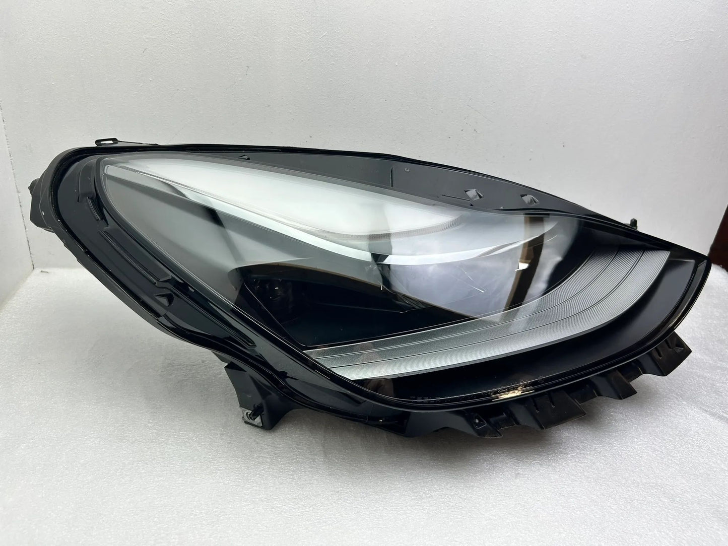 Tesla Model 3 Y LED Scheinwerfer 1514952-20-E 1514953-20-E