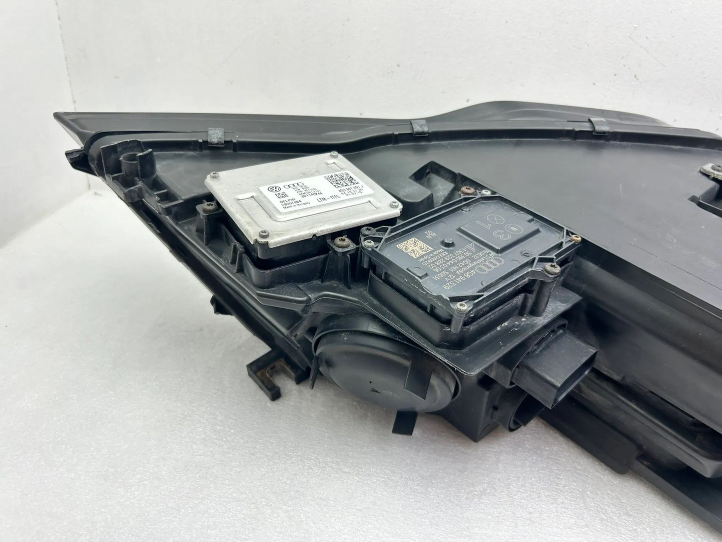 Original Audi A7 4G8 Xenon Scheinwerfer links 4G8941031C