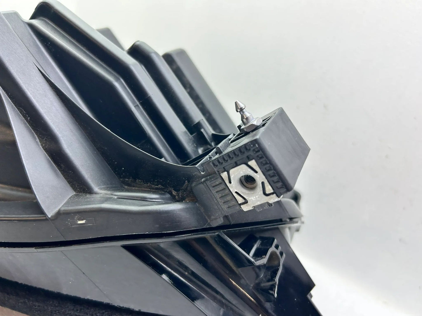 Tesla Modell Y Juniper LED Scheinwerfer rechts 1918351-00-D