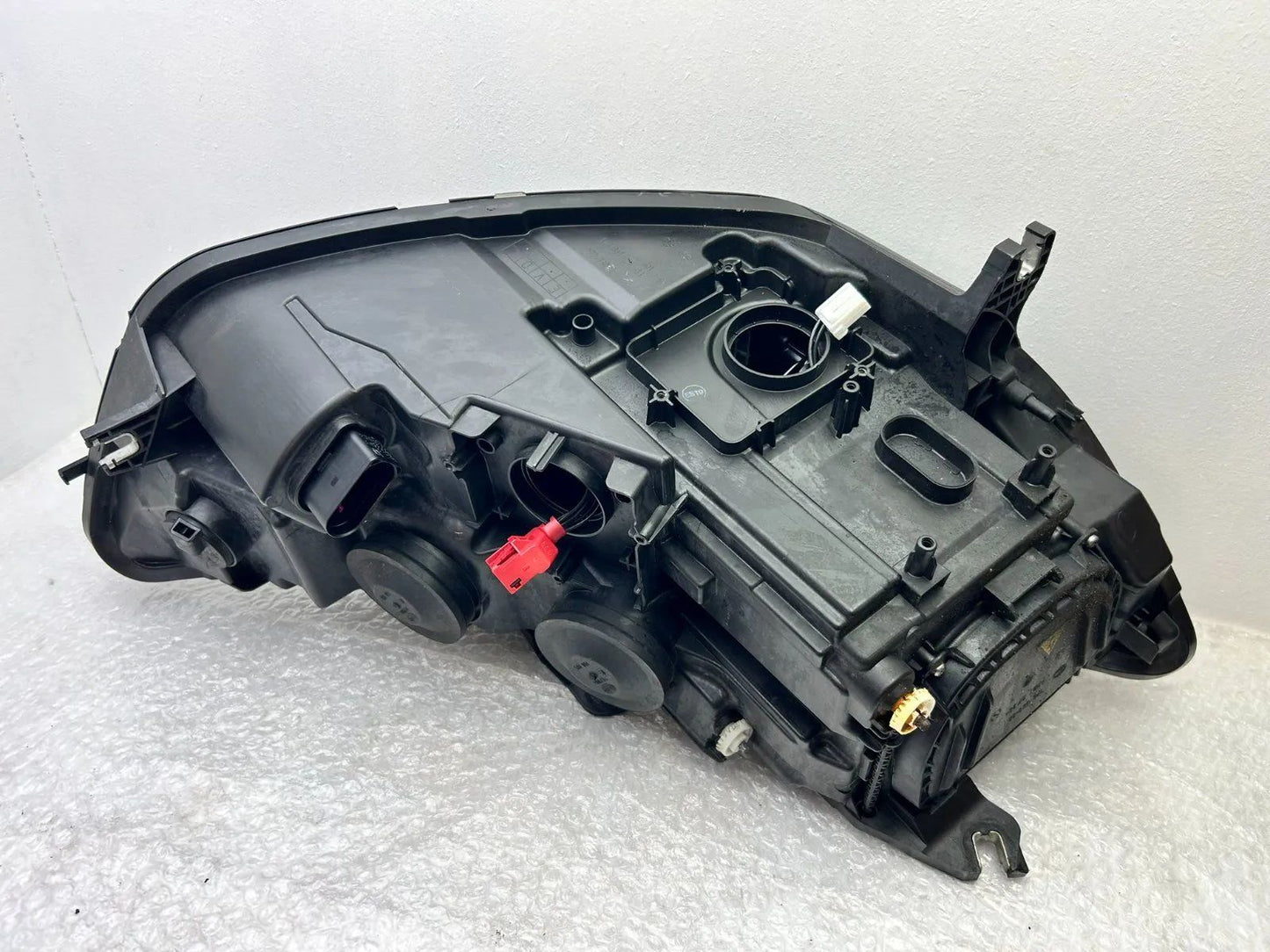 Original Audi A6 C7 Xenon Scheinwerfer links 4G0941005