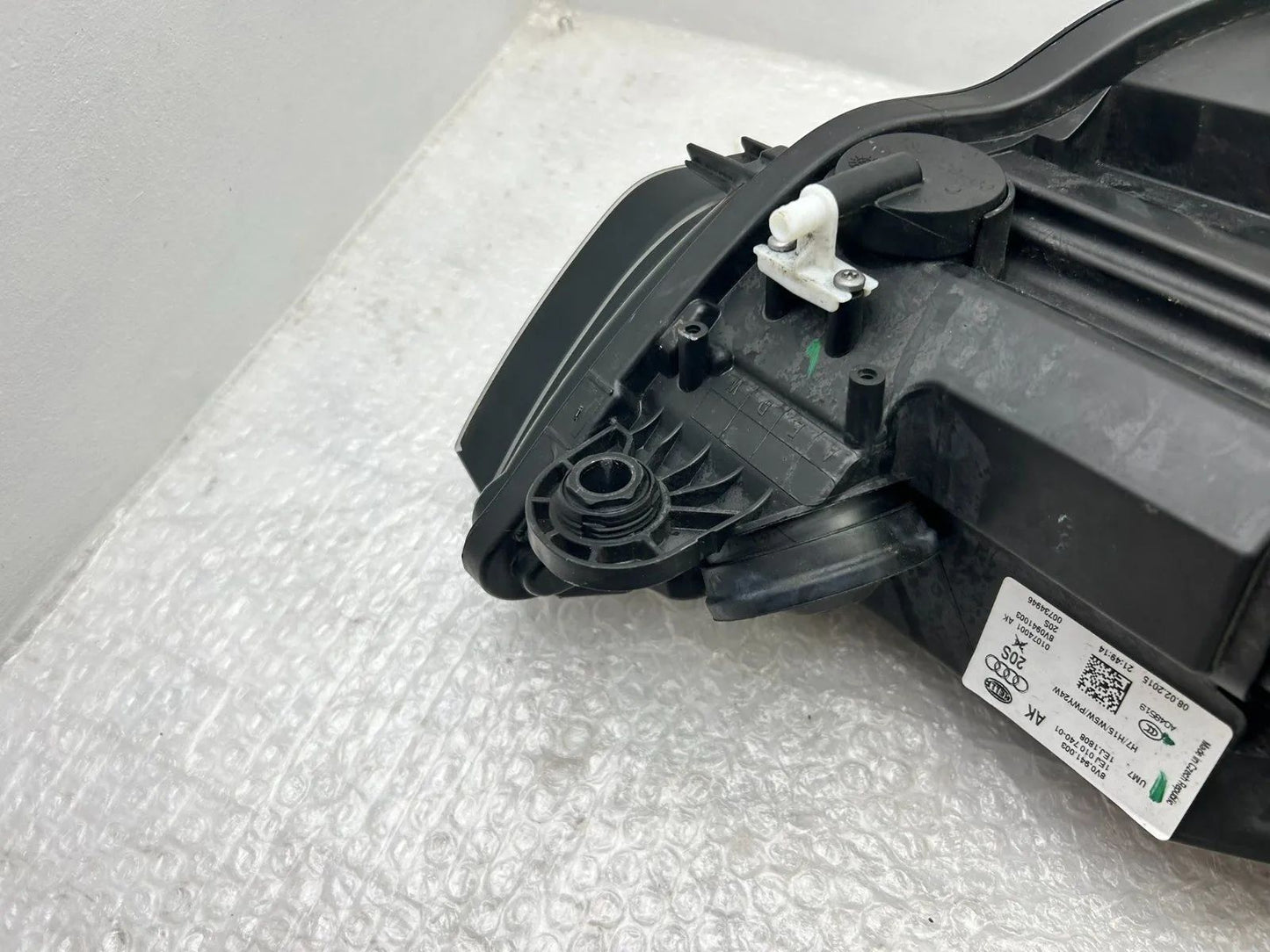 Original Audi A3 Scheinwerfer Frontscheinwerfer links 8V0941003