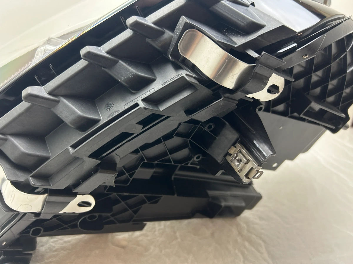Original BMW X1 U11 Full LED Scheinwerfer links 5A5BD51