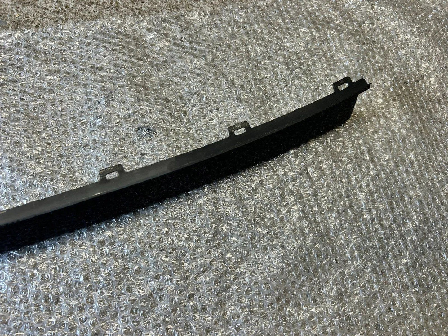 Audi E-tron GT Carbon Blende Leiste Heckstoßstange 4J3807833A 3Q0