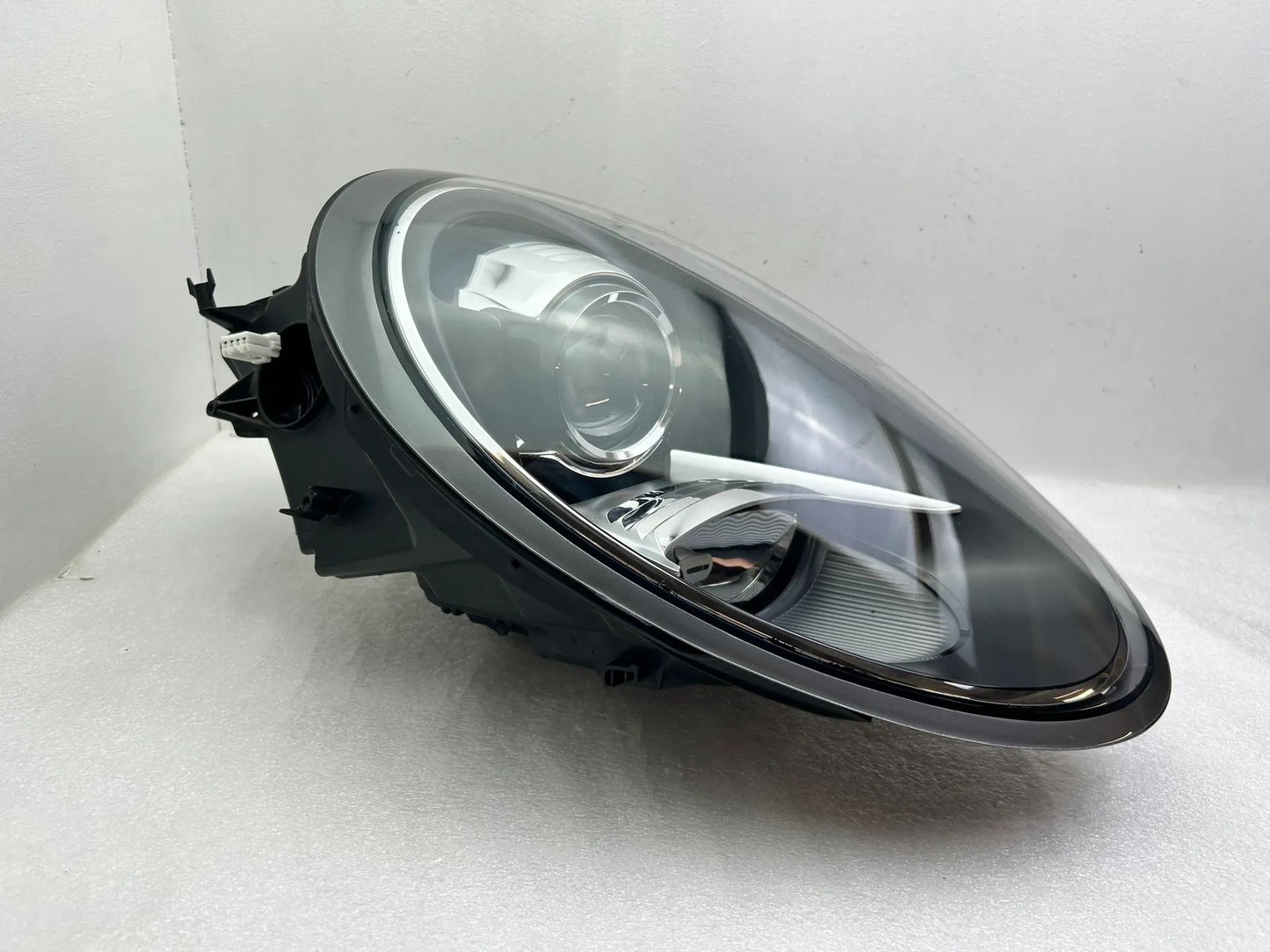 Original Porsche 911 991 Xenon Scheinwerfer rechts 99163113203