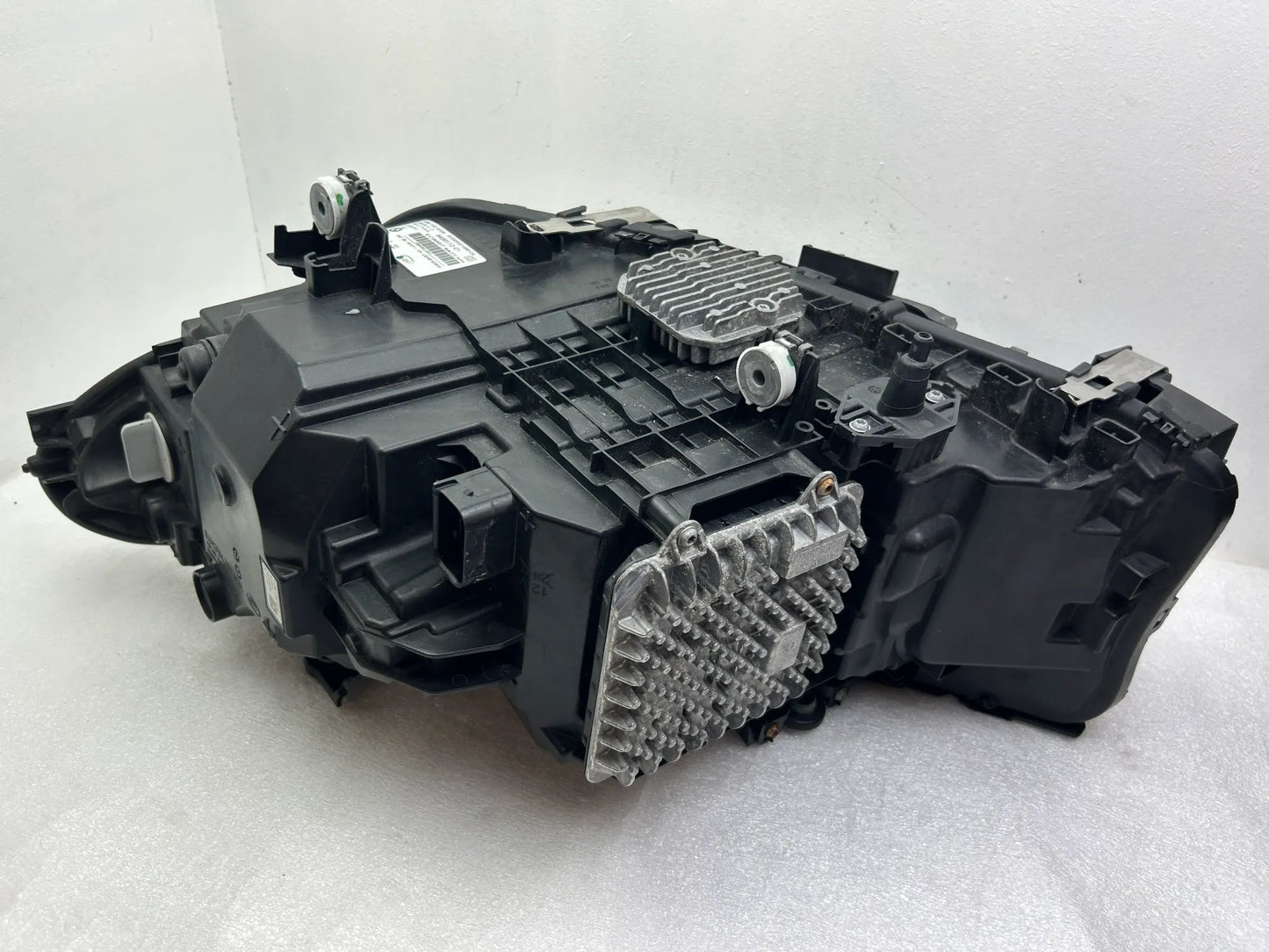 BMW 5er G30 G31 LED Scheinwerfer rechts Steuergeräte 8499112