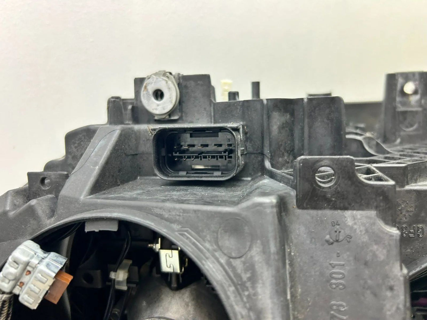 Original BMW 1er F20 F21 Xenon Scheinwerfer rechts 7229680