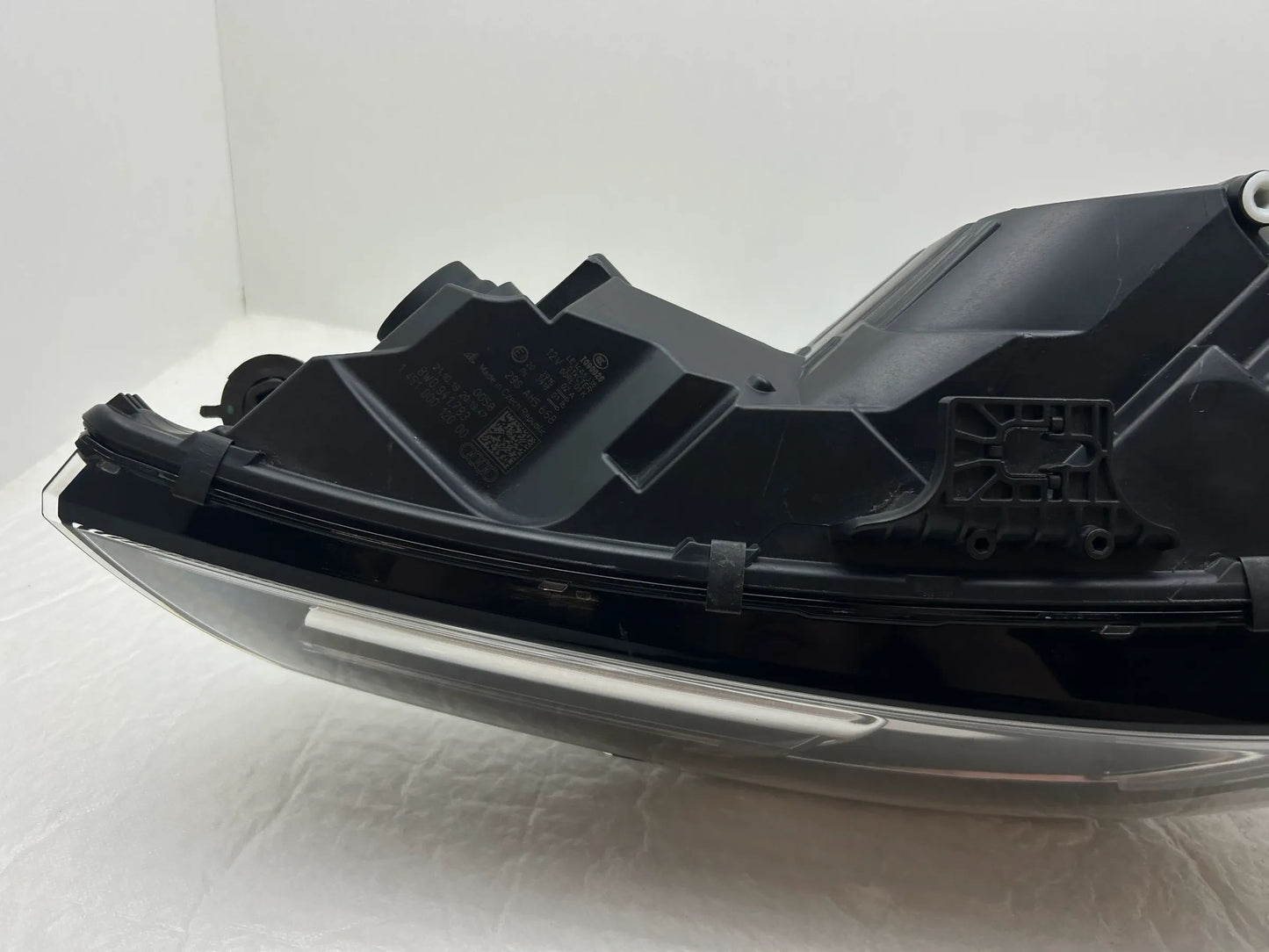 Original Audi A4 B9 8W Matrix LED Scheinwerfer links 8W0941783