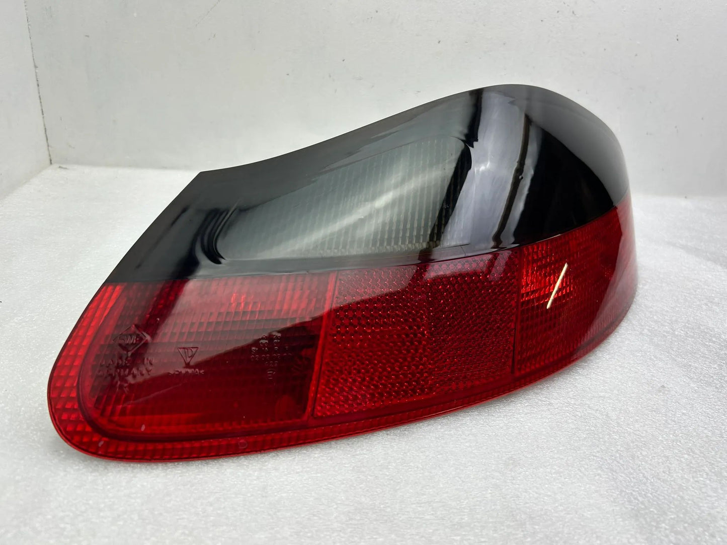 Porsche Boxster 986 Rückleuchte rechts links schwarz 98663140303