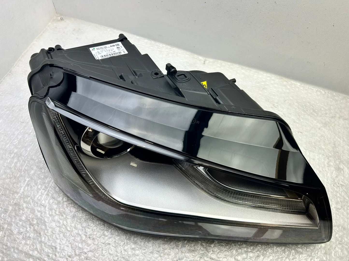 NEU Original Audi A8 4H Xenon Scheinwerfer rechts 4H0941030AB