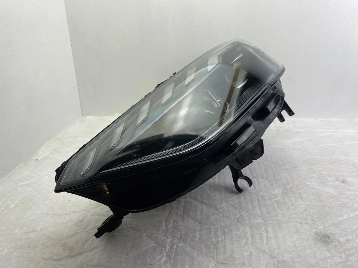 Audi RS4 B9 LED Scheinwerfer Matrix schwarz links 8W0941035J