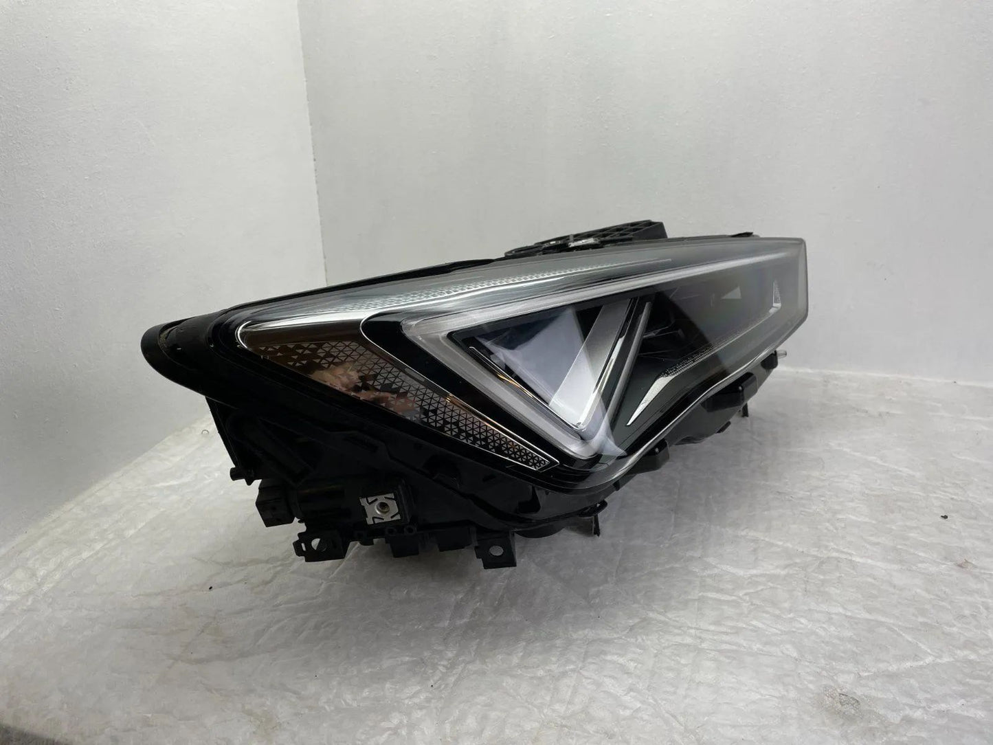 Original Seat Cupra Formentor LED Scheinwerfer rechts 5FG941036B