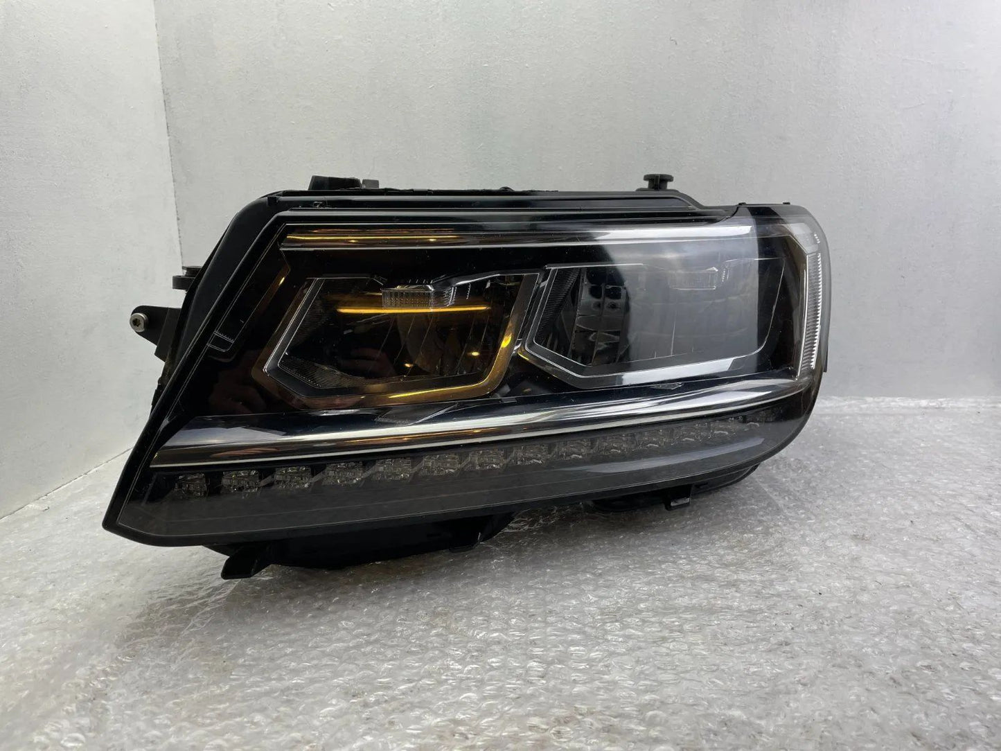 Original VW Tiguan LED Scheinwerfer links 5NB941035B