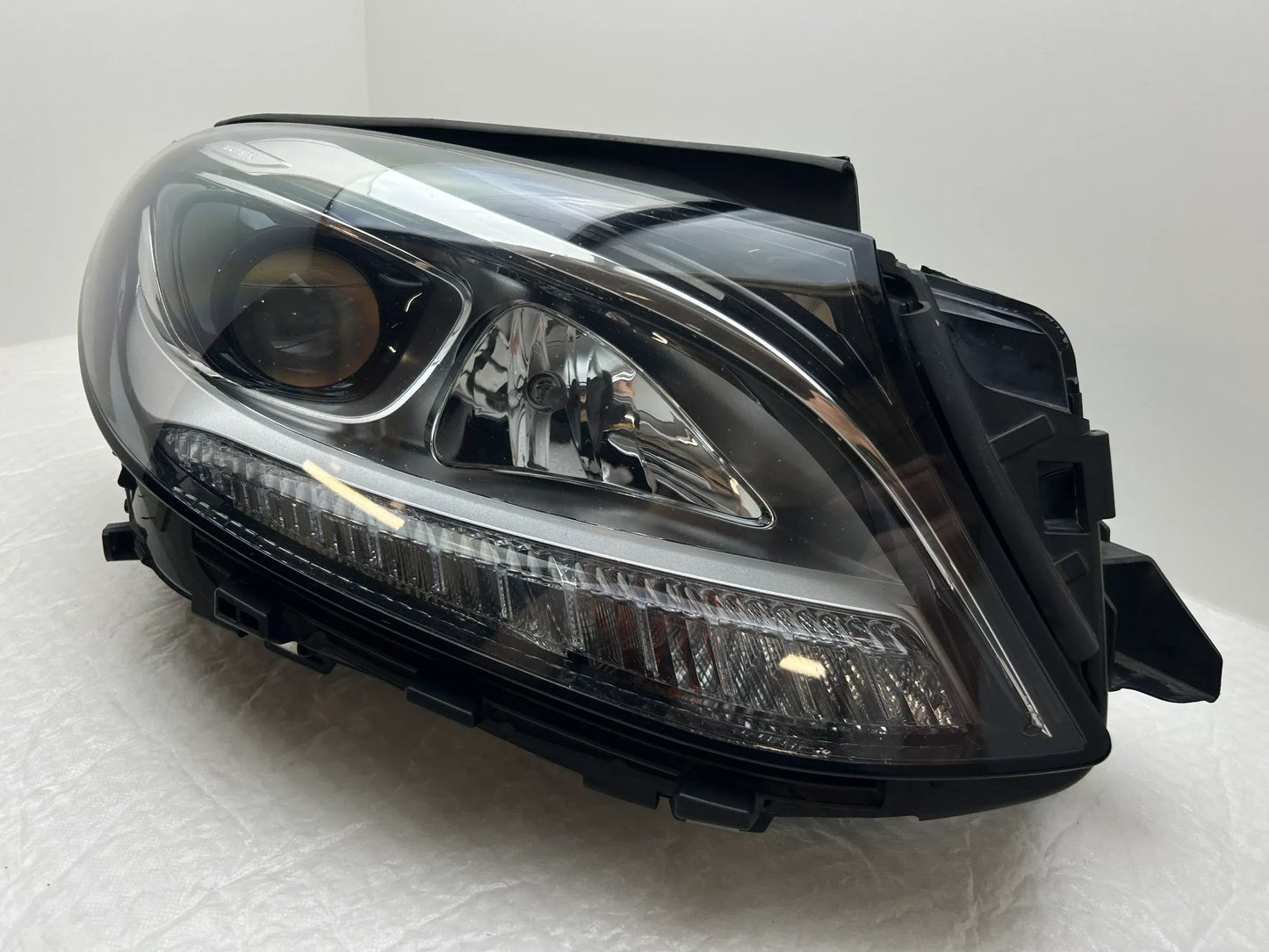 Mercedes GLE W166 Scheinwerfer links A1668201559 A1668201459
