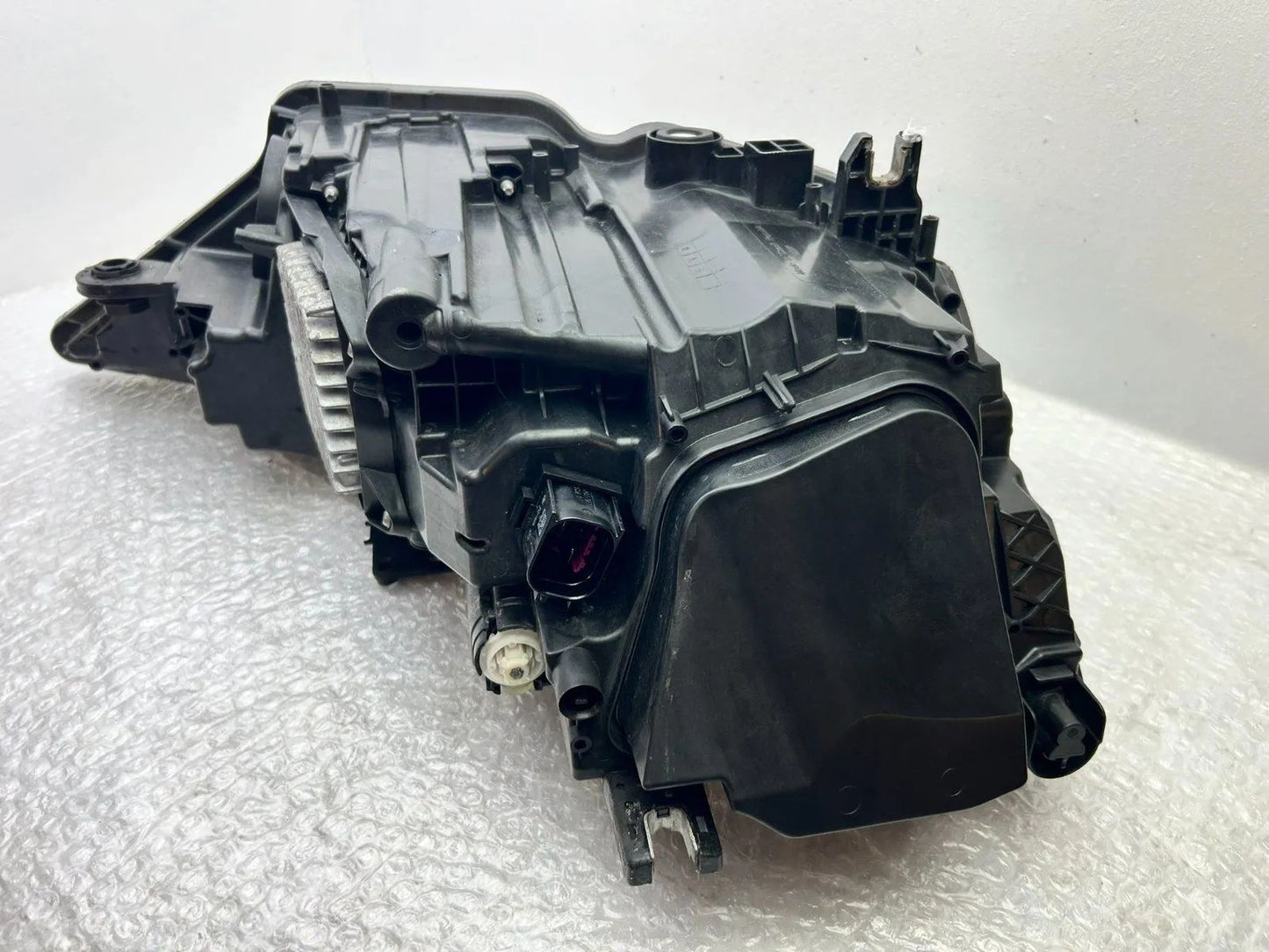 Original Audi A6 C8 4K LED Scheinwerfer links 4K0941039