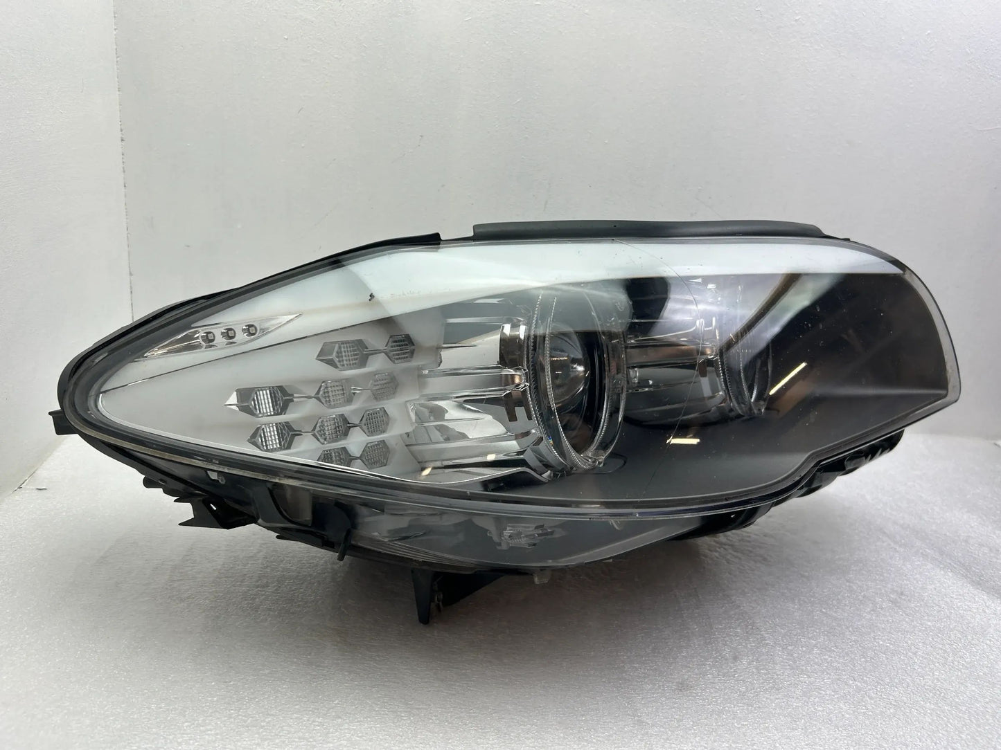 BMW 5er F10 F11 Xenon Kurvenlicht Scheinwerfer rechts 7203252