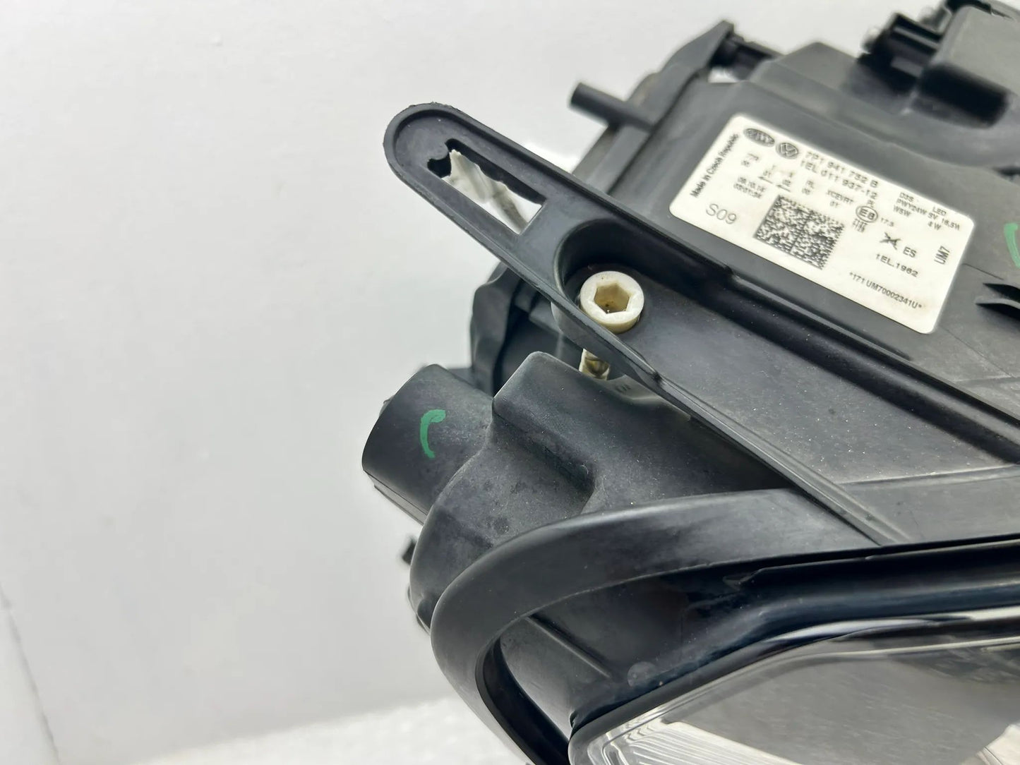 Original VW Touareg II 7P Bi-Xenon Scheinwerfer rechts 7P1941752B