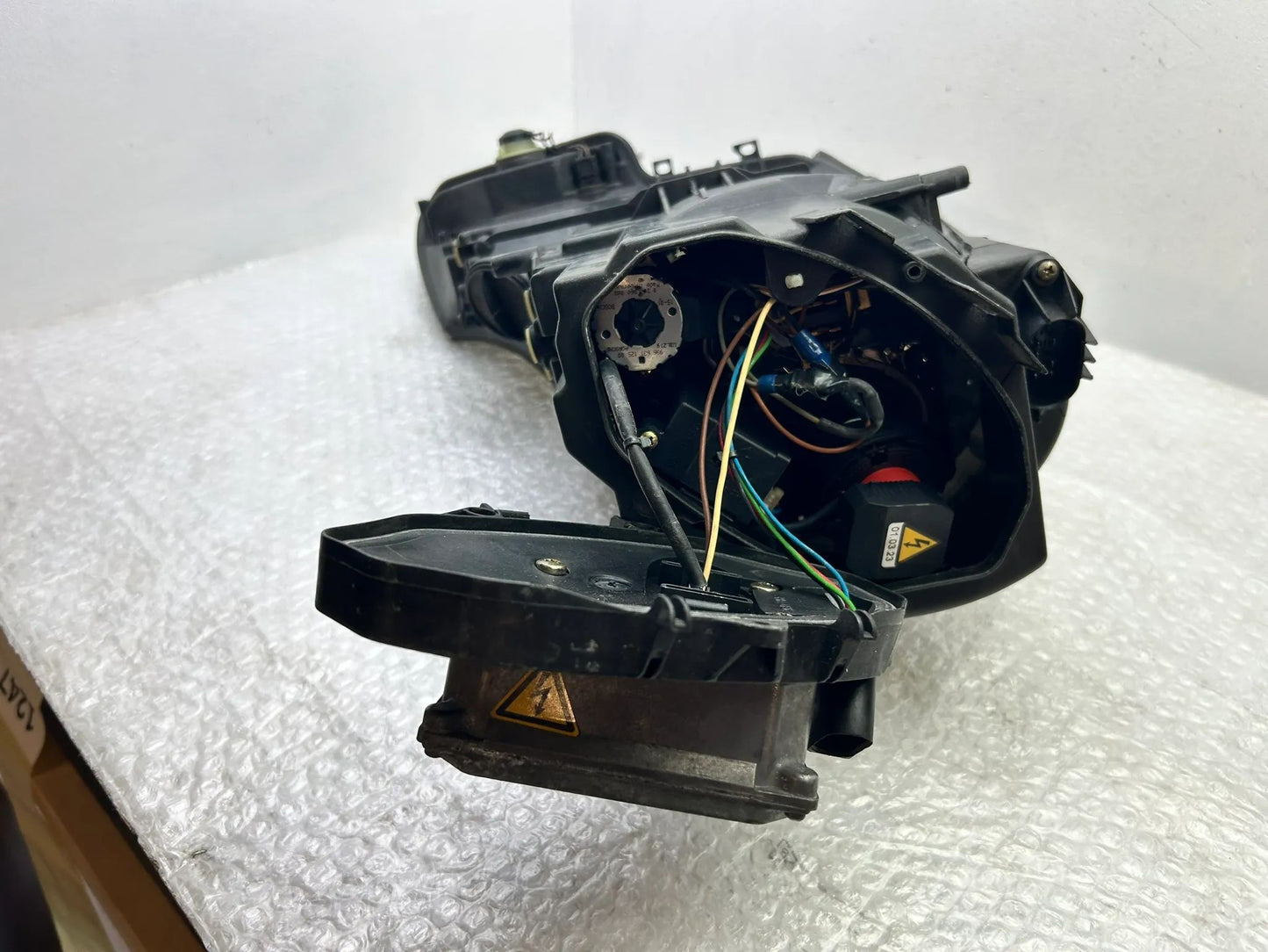 Porsche 911 996 Xenon Scheinwerfer links 99663105701 DEFEKT