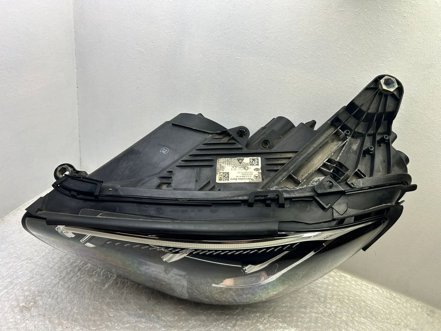 Original Mercedes W213 LED Scheinwerfer links A2139069109
