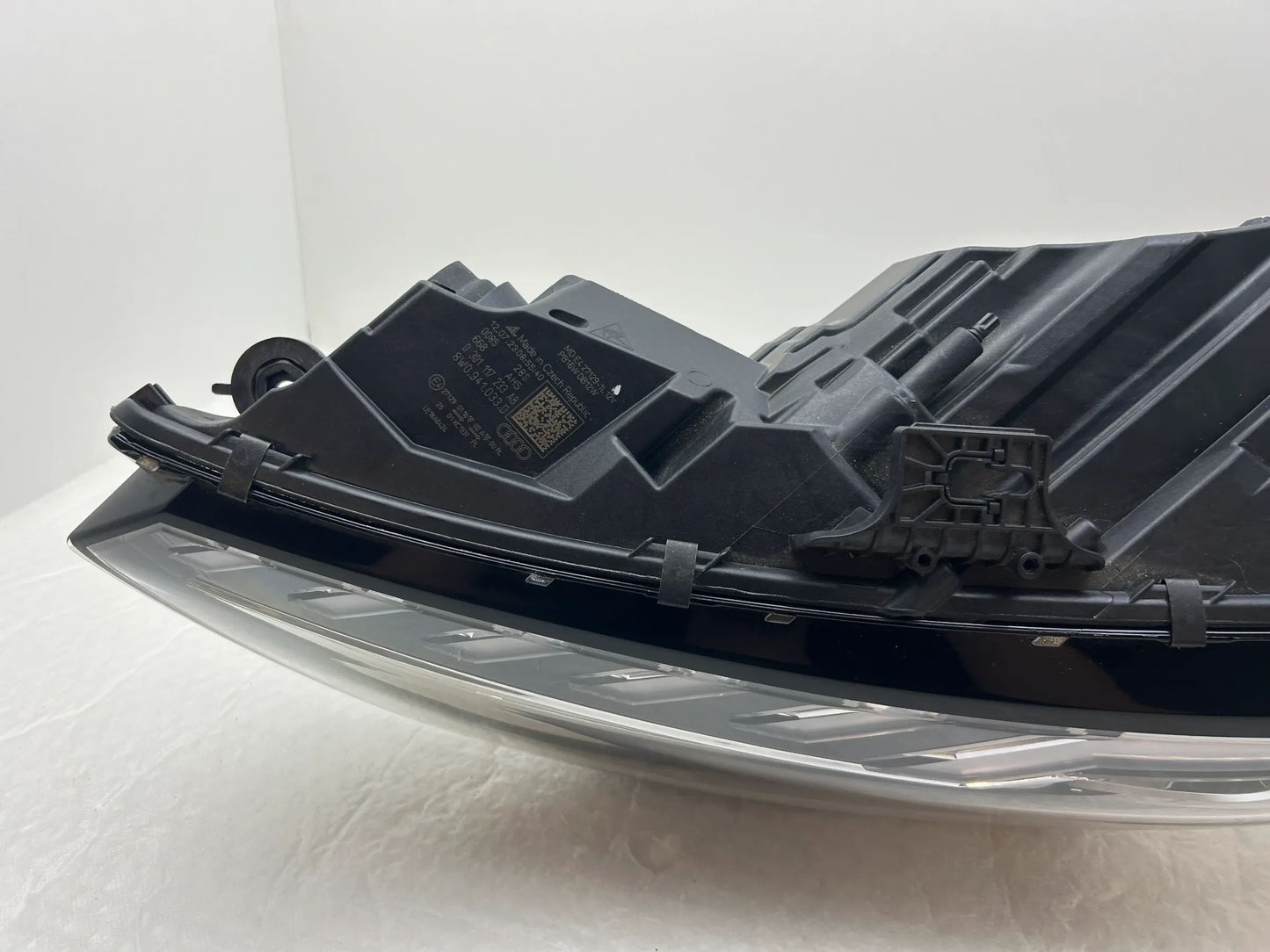 Original Audi A4 8W B9 LED Scheinwerfer links 8W0941033D